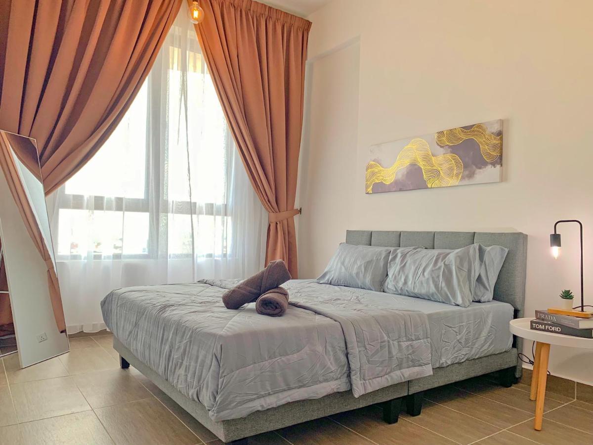 Netflix Two Bedroom Troika Kota Bharu Homestay 182 Exterior foto